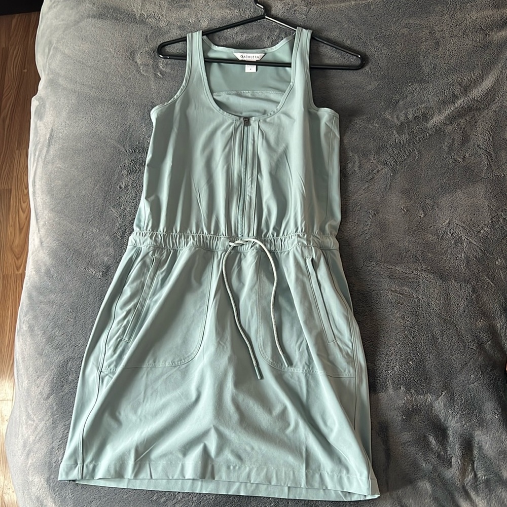 Athleta Light Green Sleeveless Dress